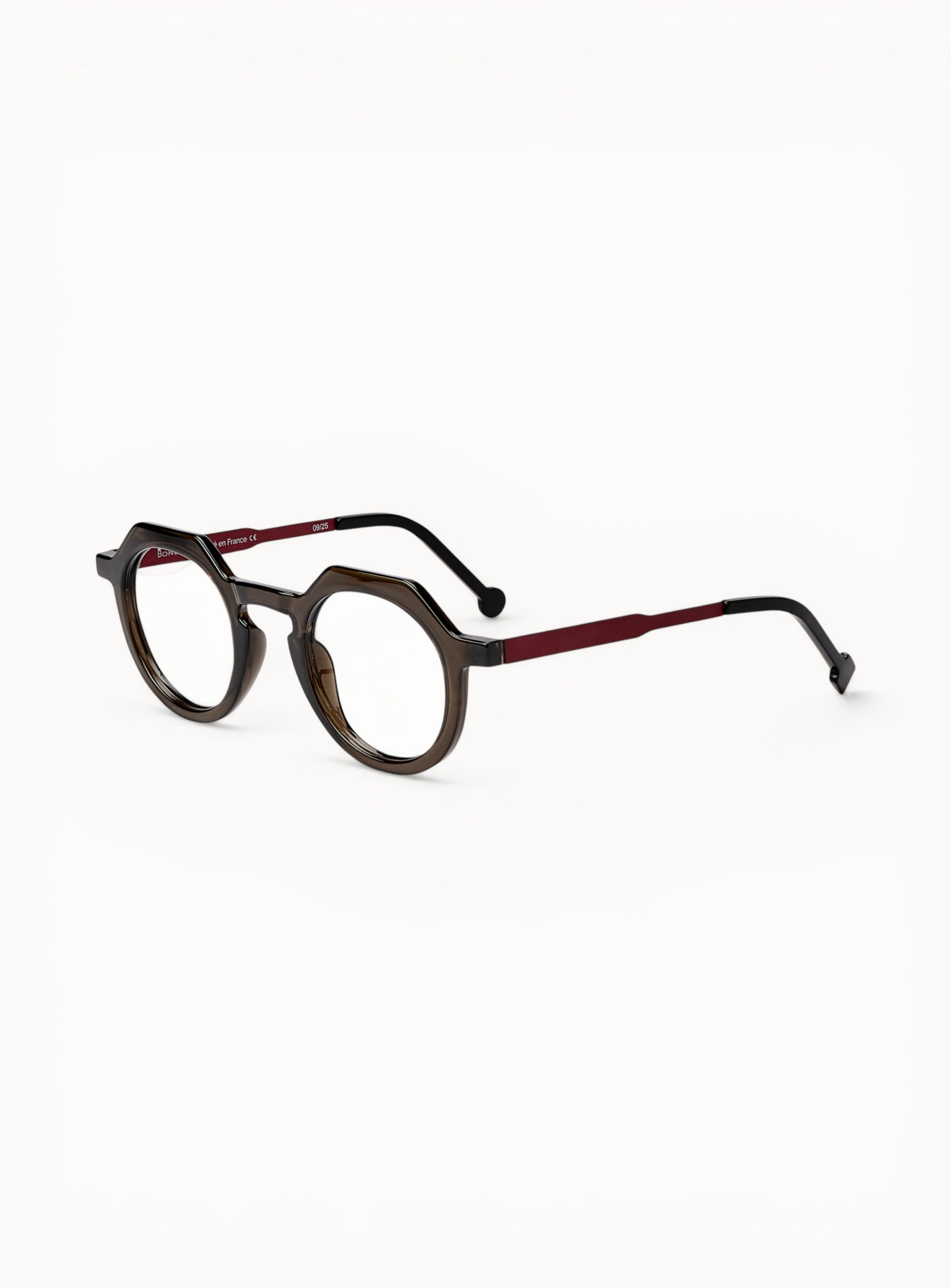 optique-jude-carbone-bordeaux-quart