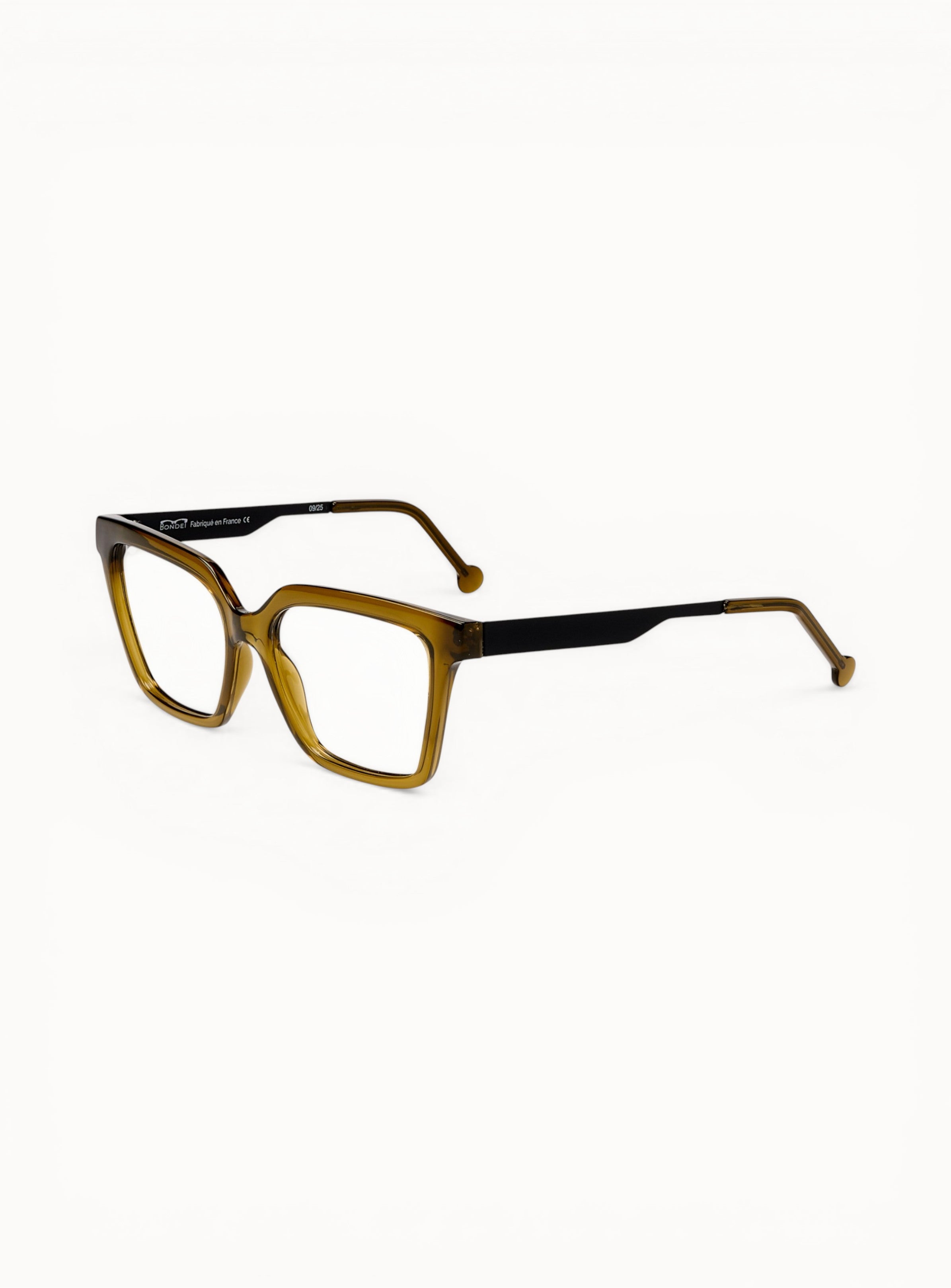 optique-suzy-fougere-noir-quart